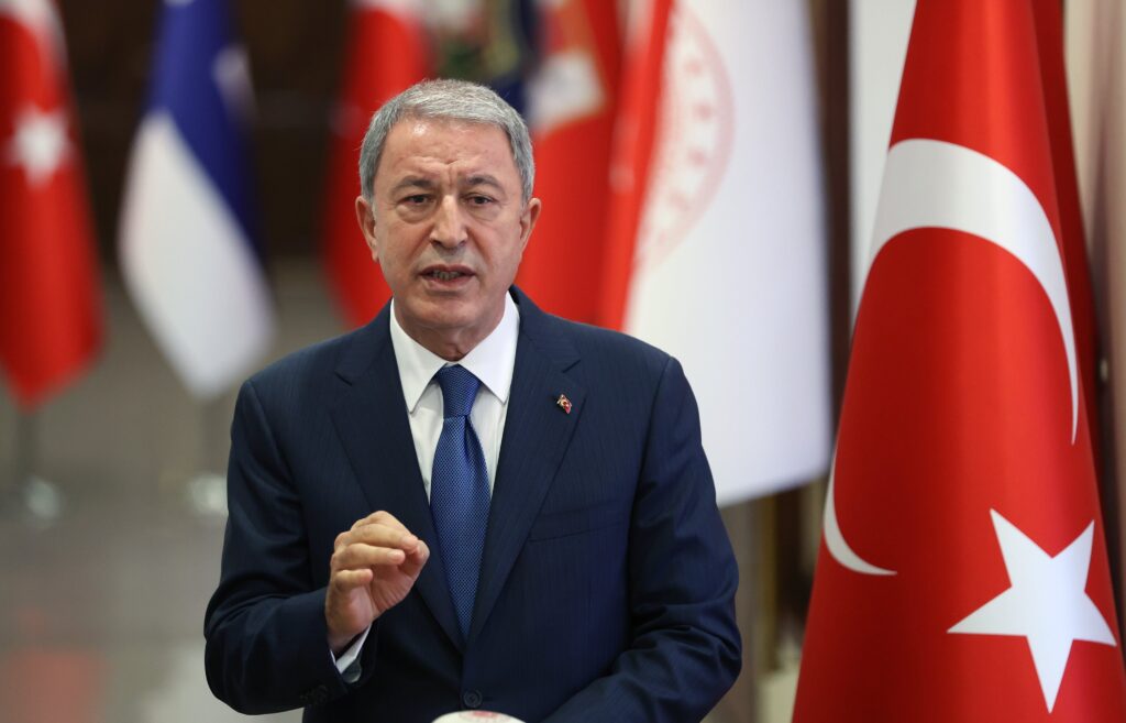 Hulusi Akar'dan ABD'ye Mesaj: F-16 Konusunda Somut Adım Bekliyoruz